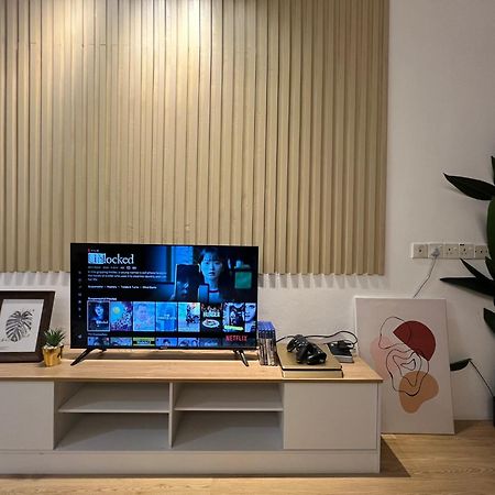 콴탄 Demuji 4Br 10Pax 3Min To Ecm Kcm, Ps4 빌라 외부 사진